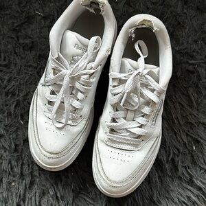 REBOOKS women size 8